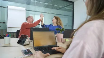 Highfive Thibault Anouk